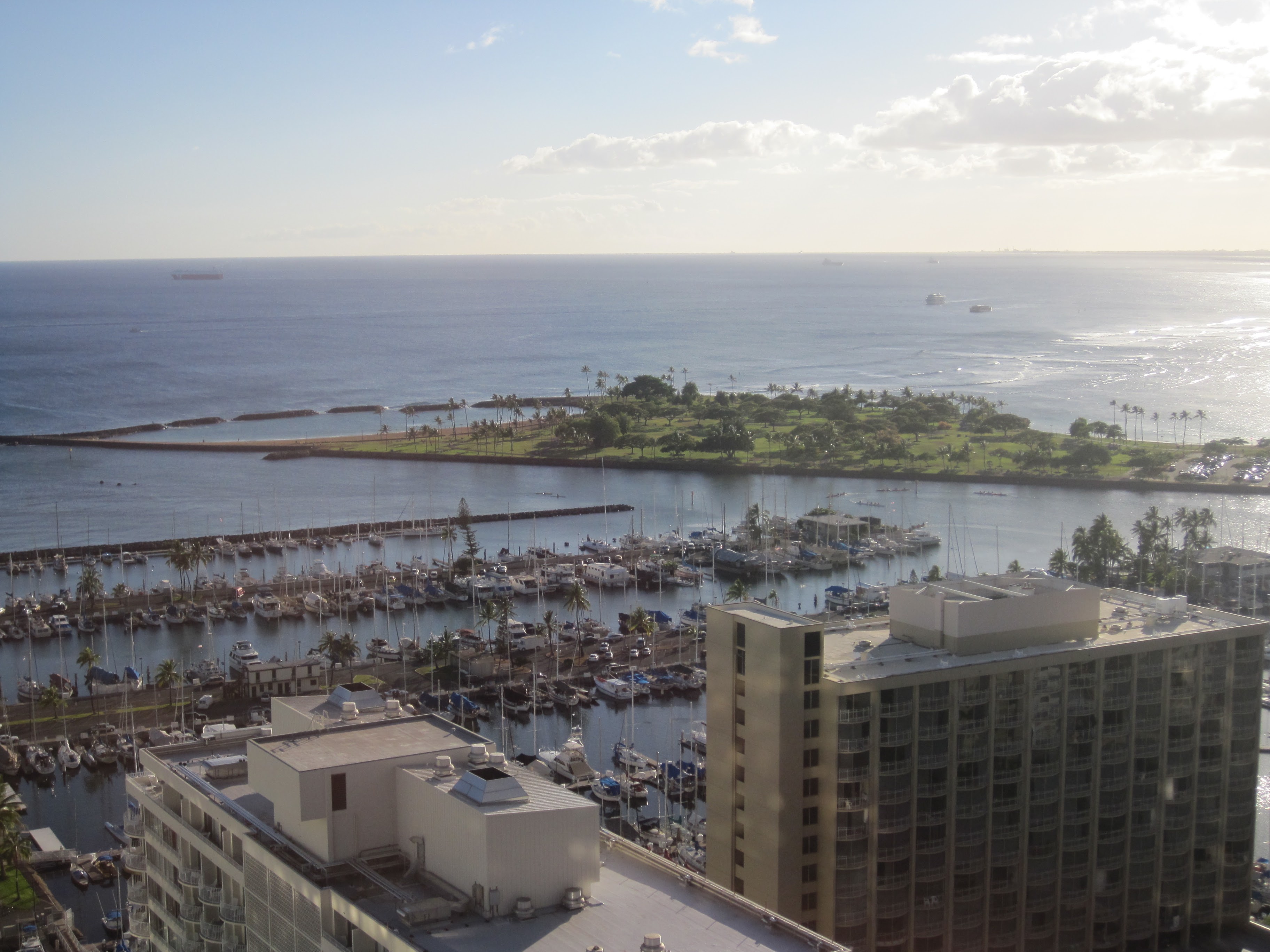 Honolulu harbor and marina